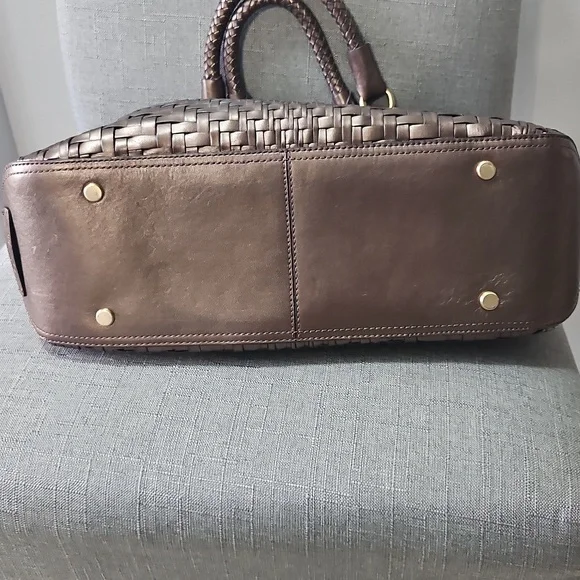 Cole Hann Woven Metallic Gray Shoulder Bag *LUX* - Picture 4 of 9